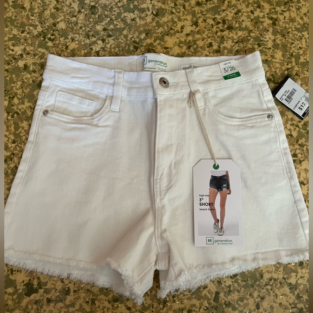 White Jean shorts 26/3